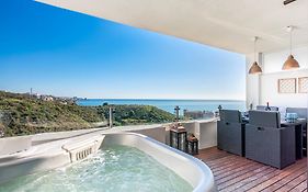 Carvajal Luxury Apartments - Free Parking