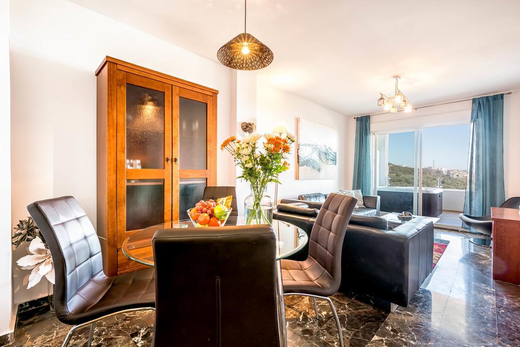 Carvajal Luxury Apartments - Free Parking Fuengirola Extérieur photo